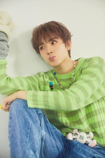 - main dancer - japanese - born april 5 2004 - emoji: ⭐ - mbti: ISFJ